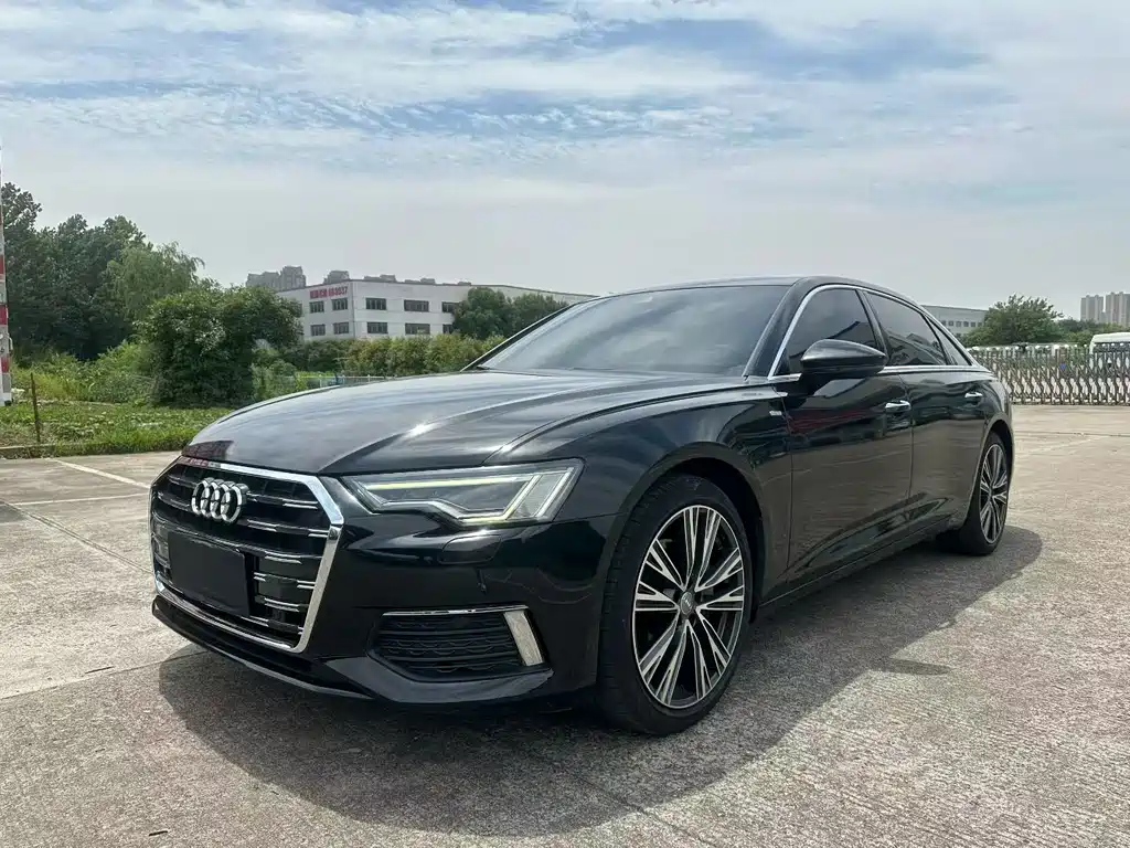 Audi A6L 2019 — фото 1