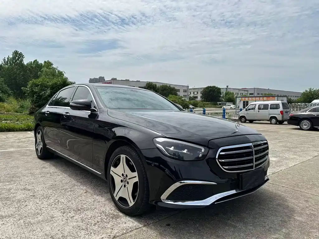 Mercedes-Benz E-Class 2021 — фото 2