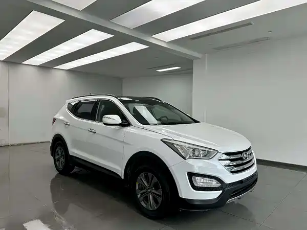 Hyundai Santa Fe 2014