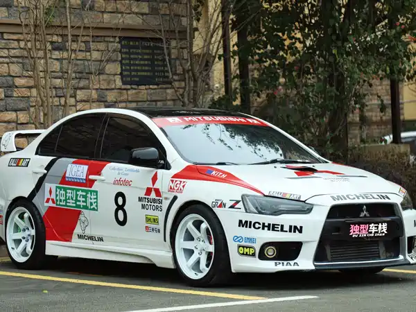Mitsubishi Lancer EX 2012
