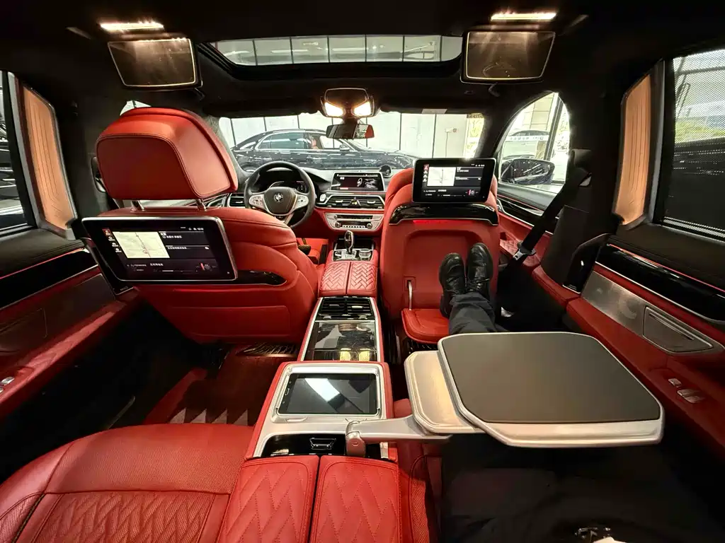 BMW 7 Series 2020 — фото 18