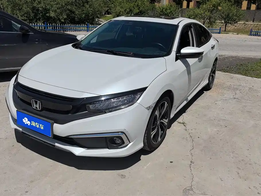 Honda Civic 2020 — фото 1
