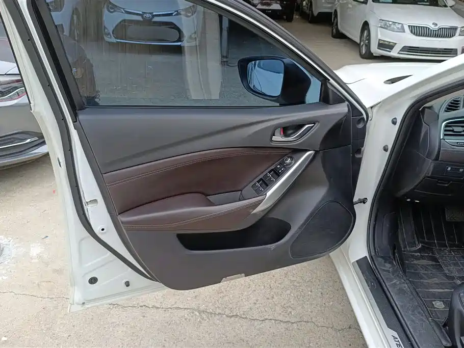 Mazda Atenza 2017