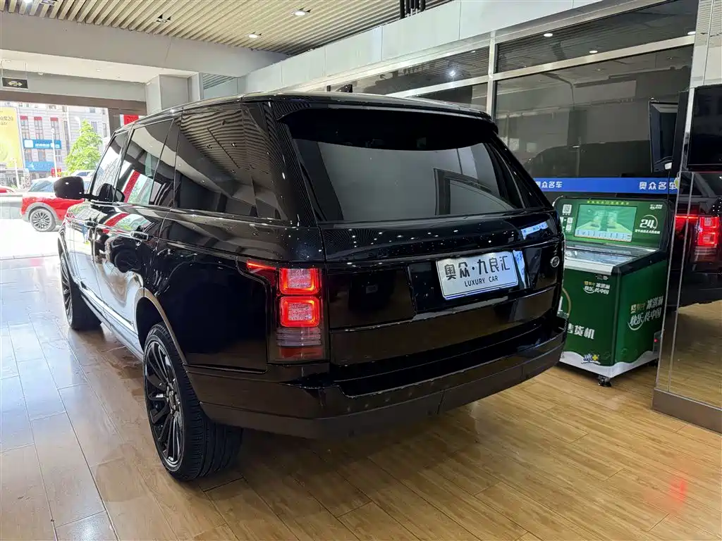 Land Rover Range Rover 2018 — фото 13