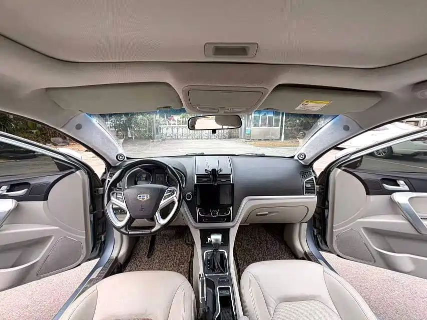 Geely Emgrand 2015 — фото 6