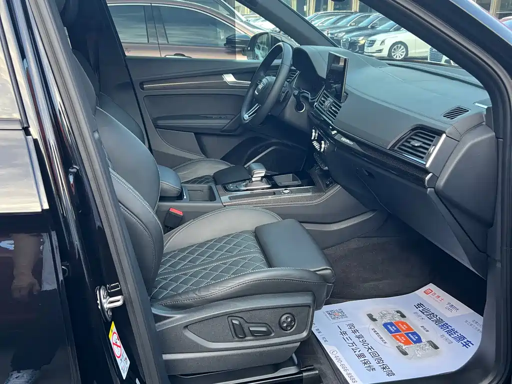 Audi Q5L Sportback 2022 — фото 14