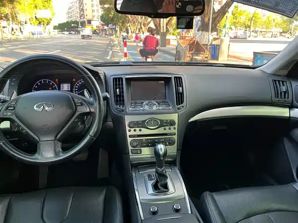 Infiniti G Series 2010