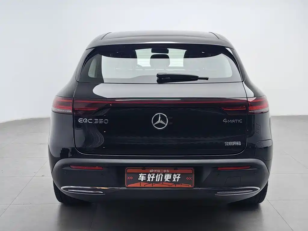 Mercedes-Benz EQC 2022 — фото 4