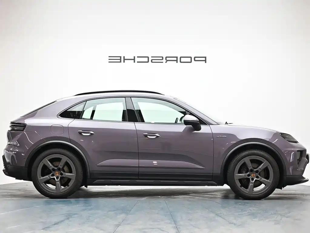 Porsche Macan EV 2025 — фото 5