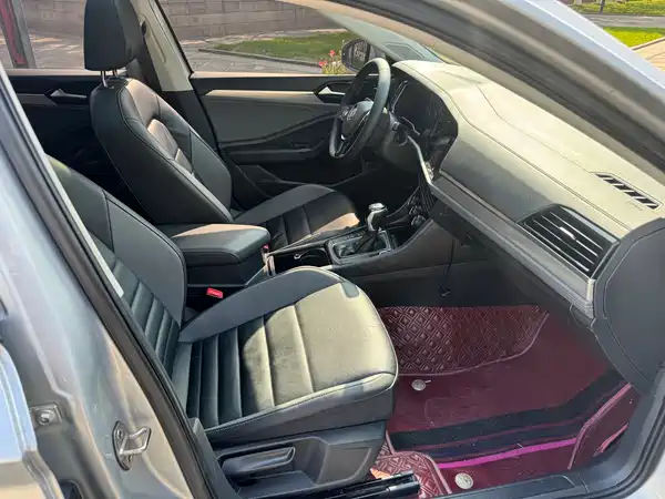 Volkswagen Sagitar 2021