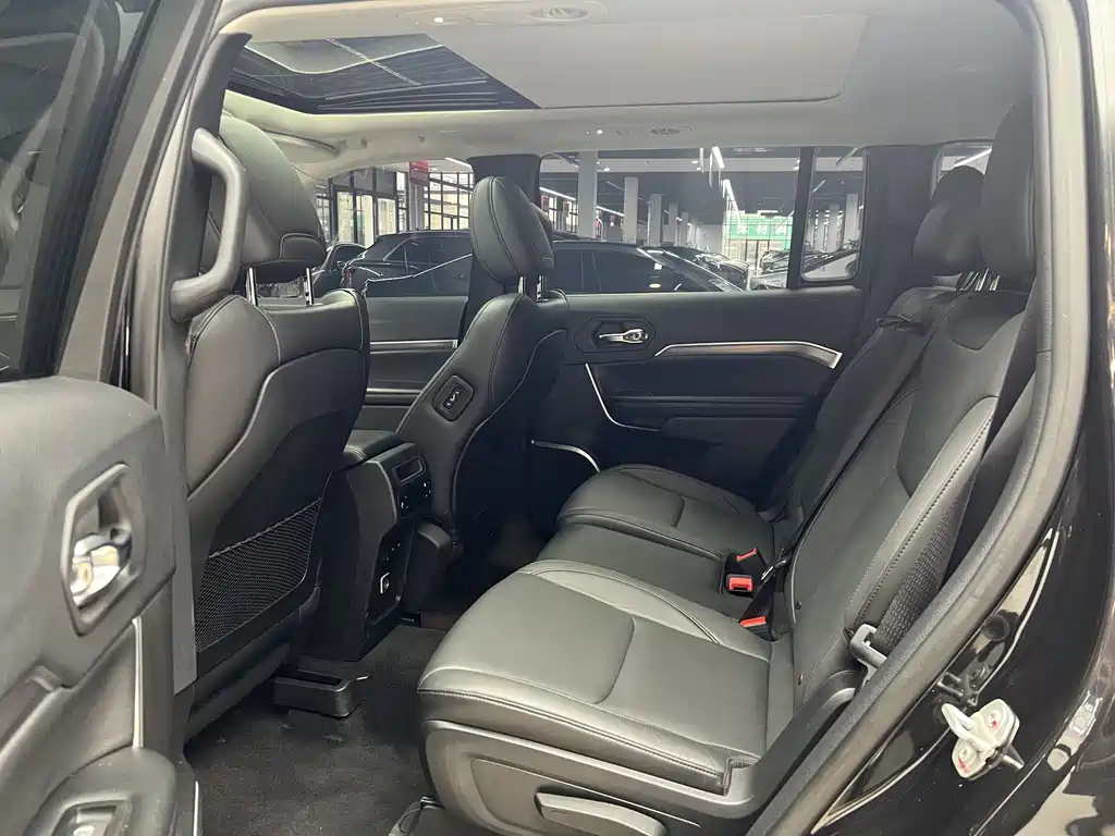 Jeep Grand Commander 2019 — фото 12
