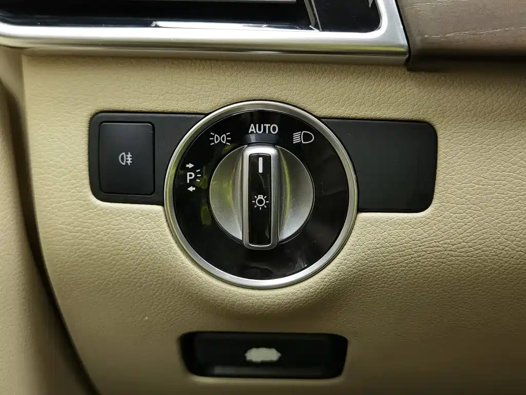 Mercedes-Benz GLE 2017 — фото 21