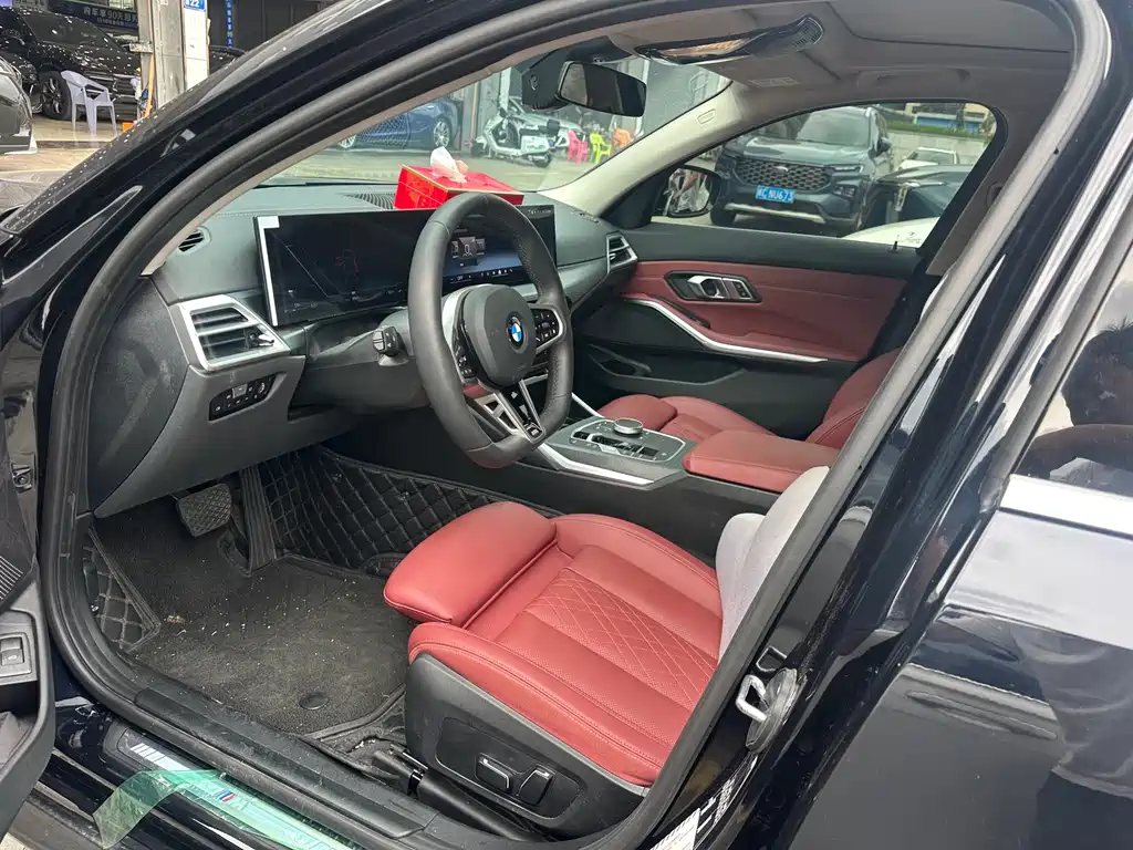 BMW 3 Series 2025