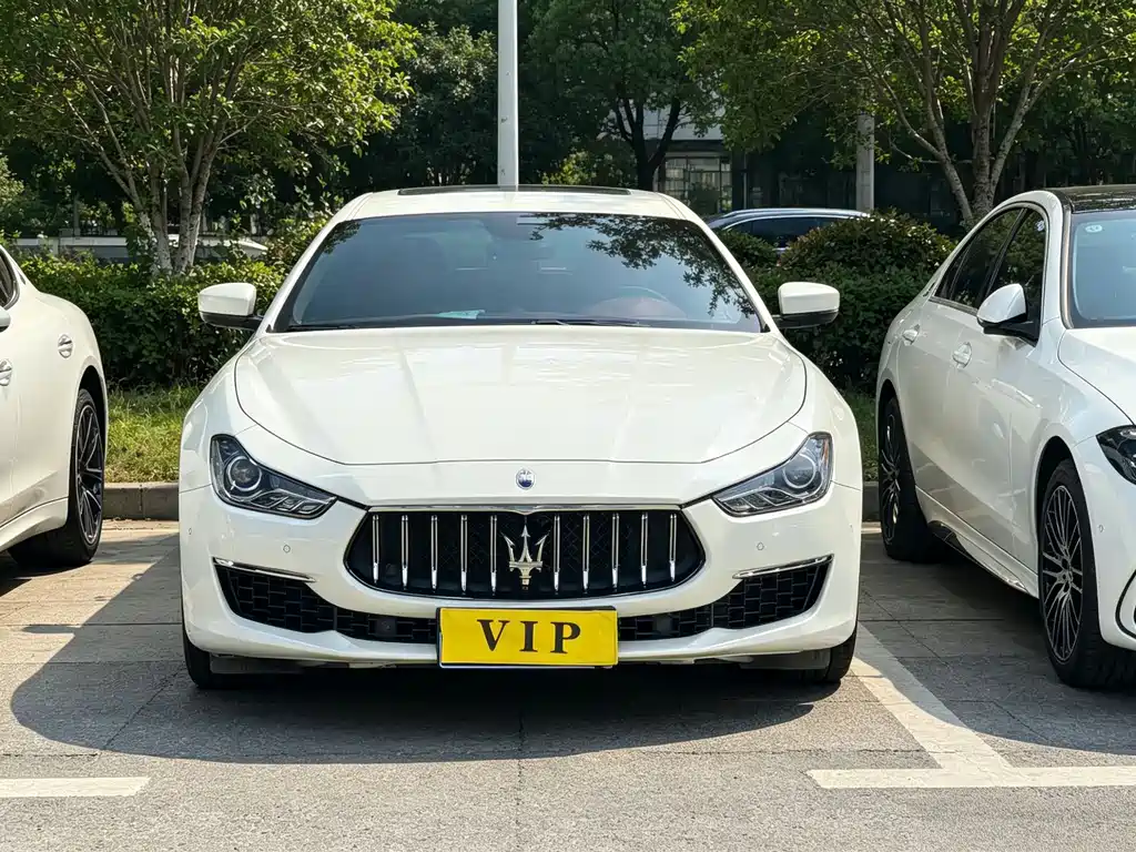 Maserati Ghibli 2022 — фото 2