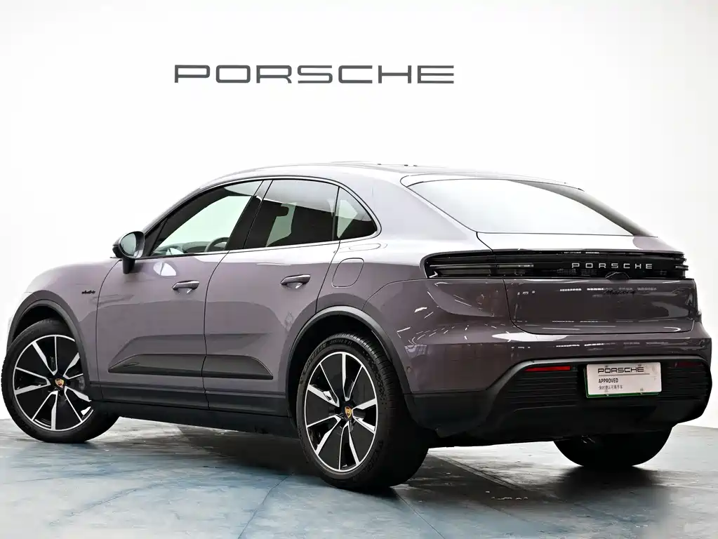 Porsche Macan EV 2025 — фото 12