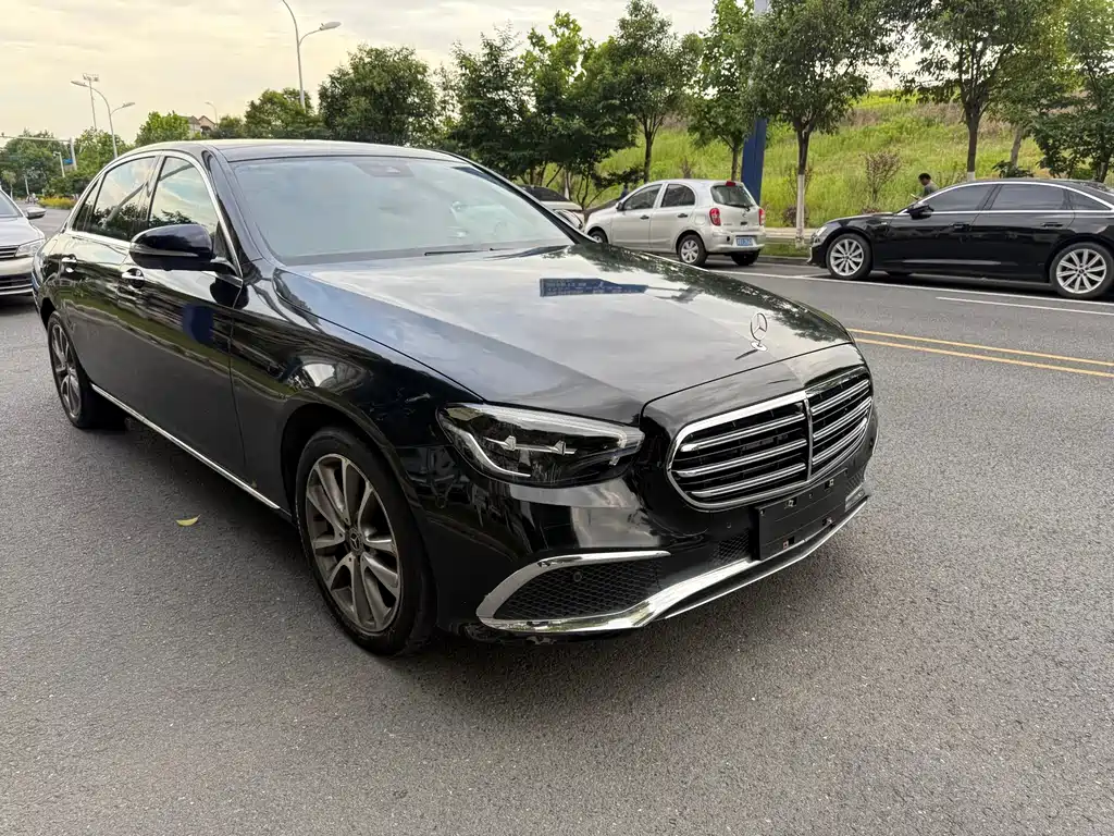 Mercedes-Benz E-Class 2017 — фото 2