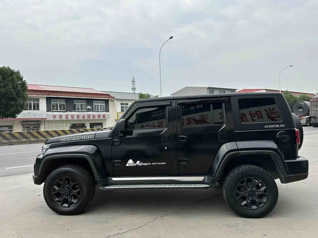 Beijing Off-Road BJ40 2023 — фото 12