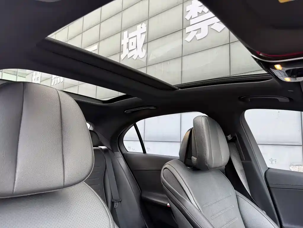 Mercedes-Benz C-Class 2022 — фото 19