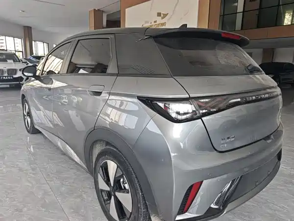 BYD Dolphin 2023