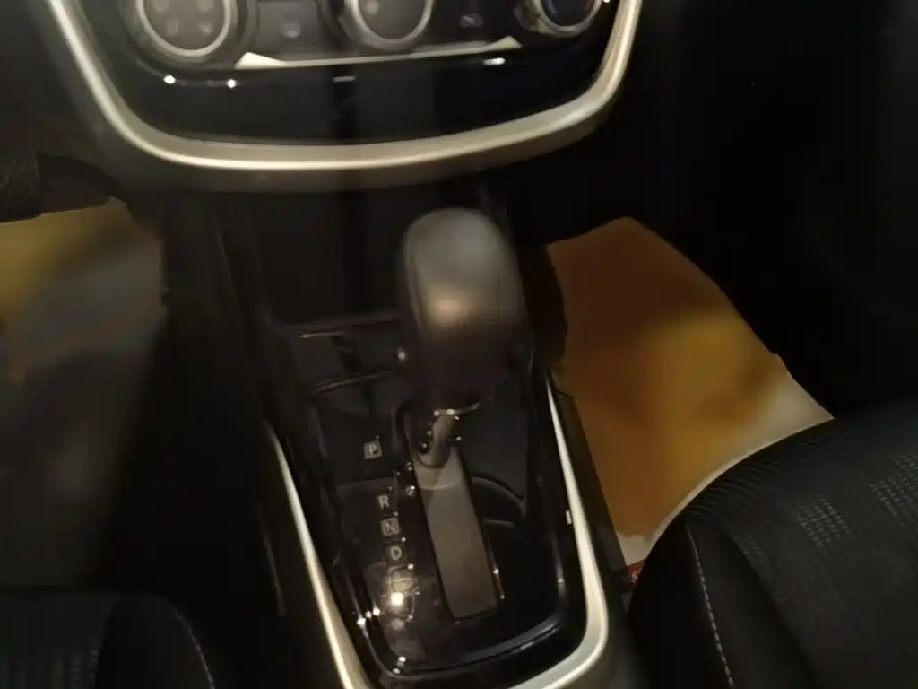 Nissan Tiida 2019