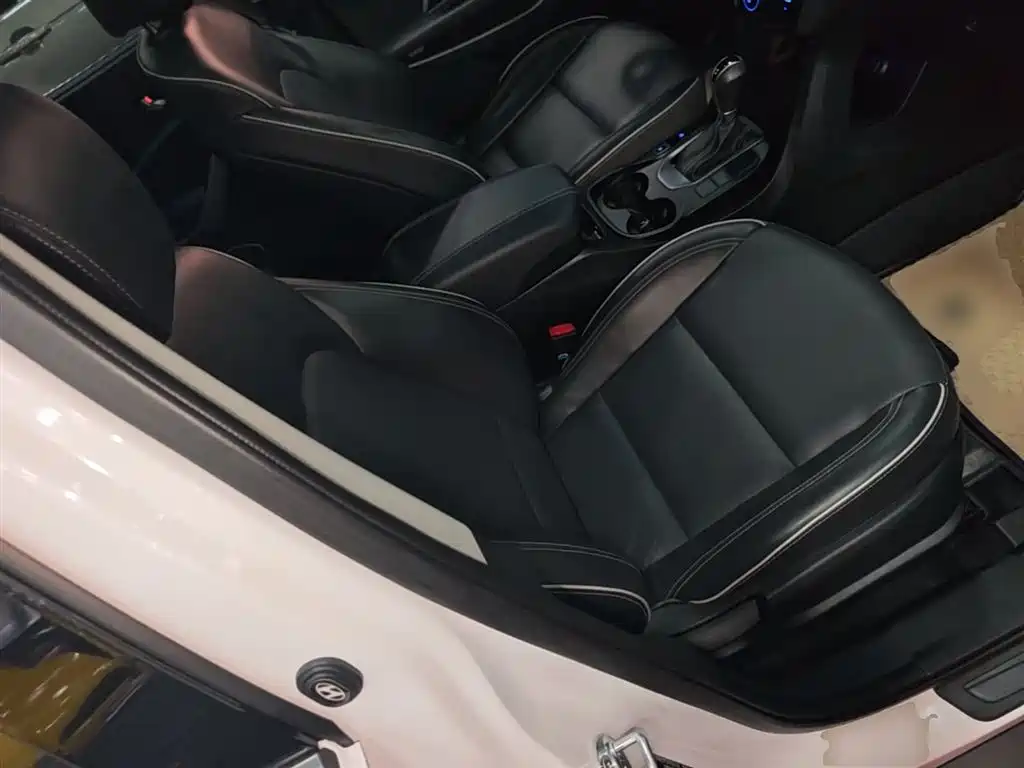 Hyundai Santa Fe 2018 — фото 25
