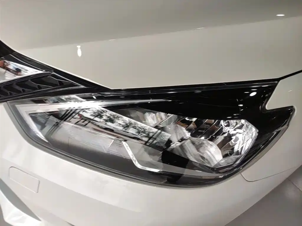 Nissan Sylphy 2025 — фото 24