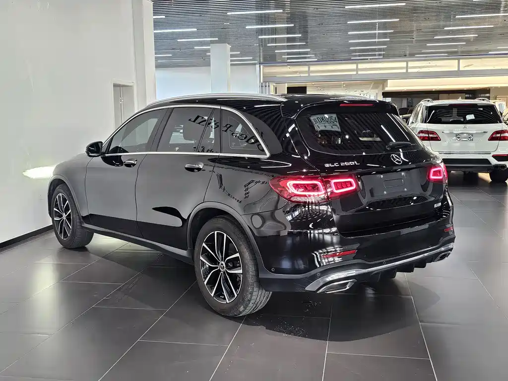 Mercedes-Benz GLC 2021 — фото 15