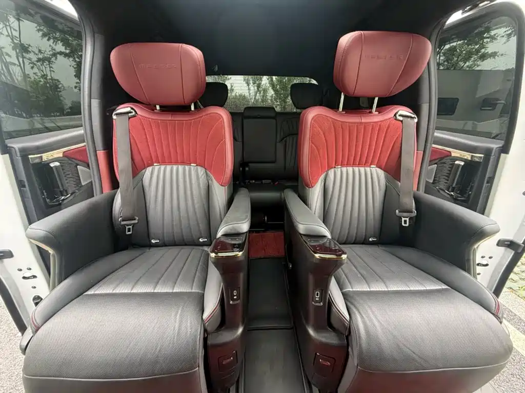 GAC Motor Trumpchi M8 2023 — фото 15