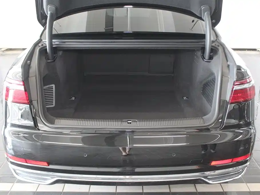 Audi A8 2022