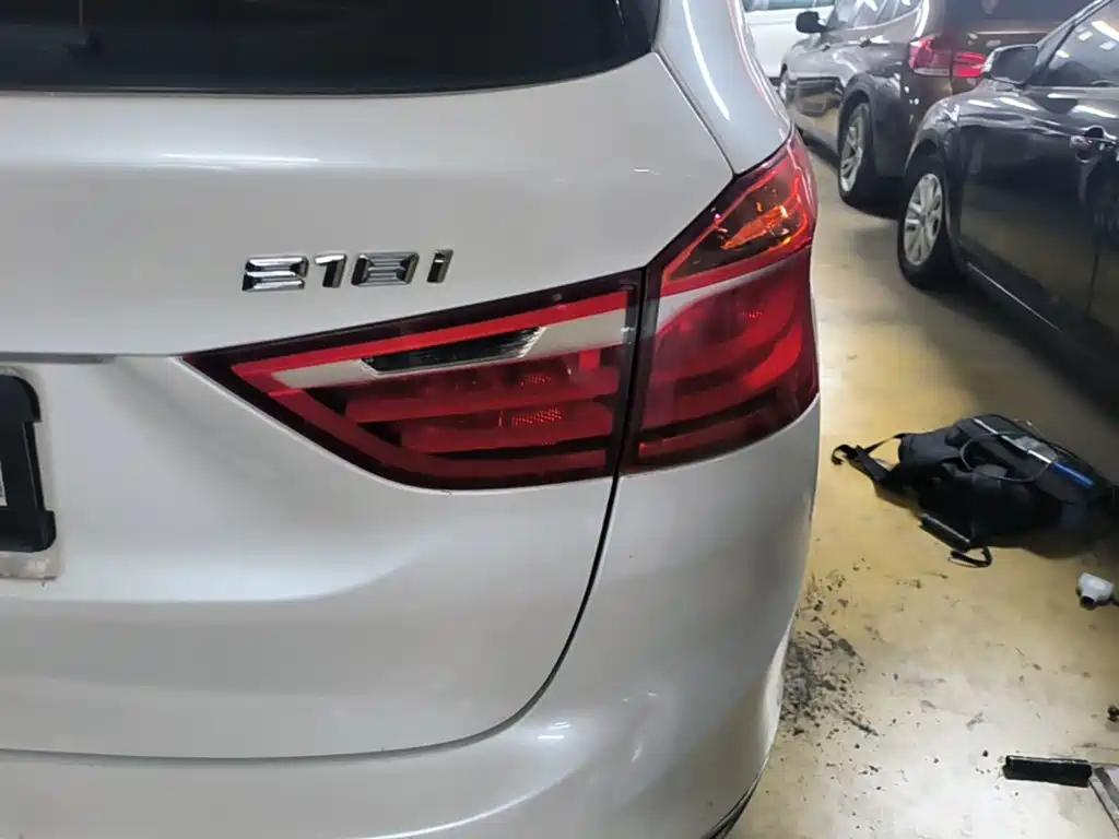 BMW 2 Series Gran Tourer 2017 — фото 8