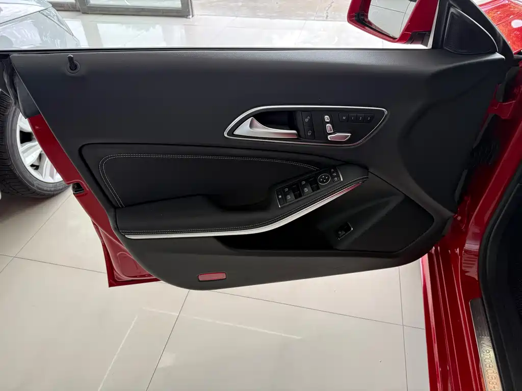 Mercedes-Benz CLA 2017 — фото 8