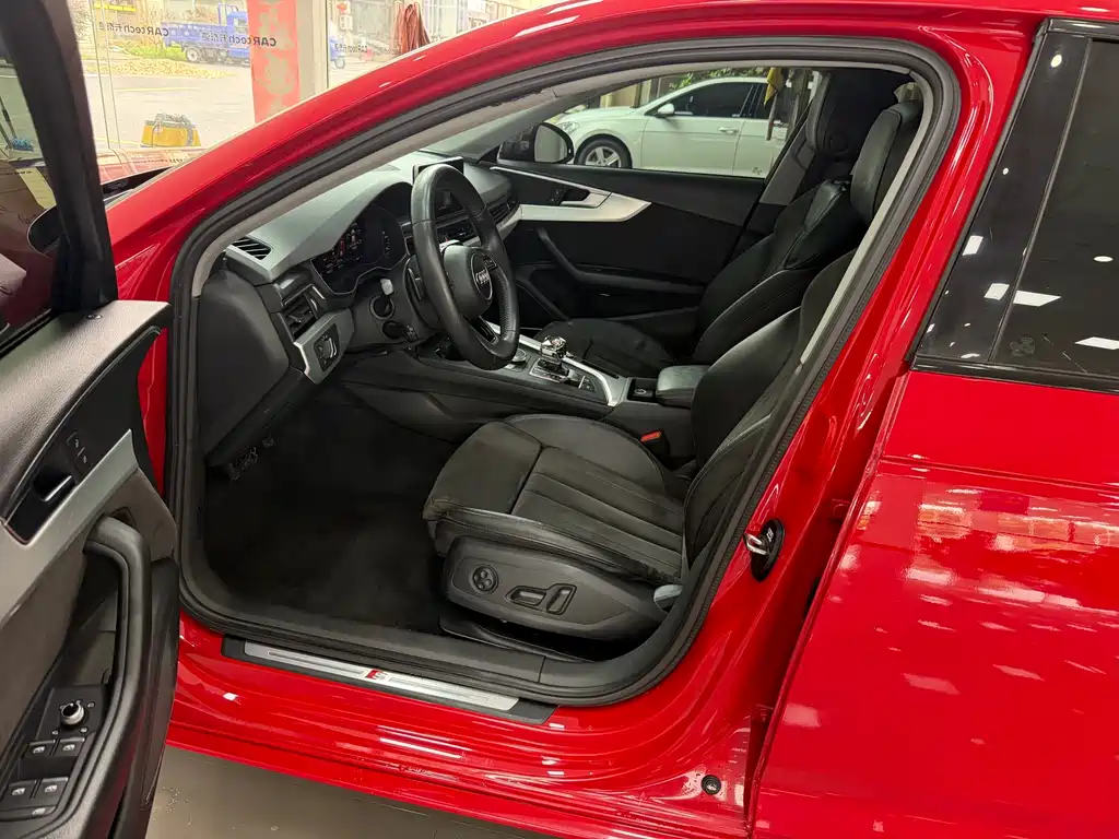 Audi A4L 2018