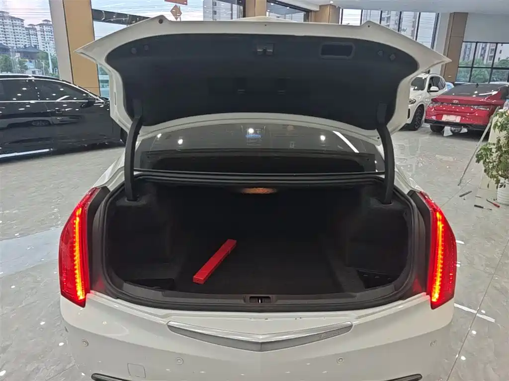 Cadillac ATS-L 2015 — фото 19