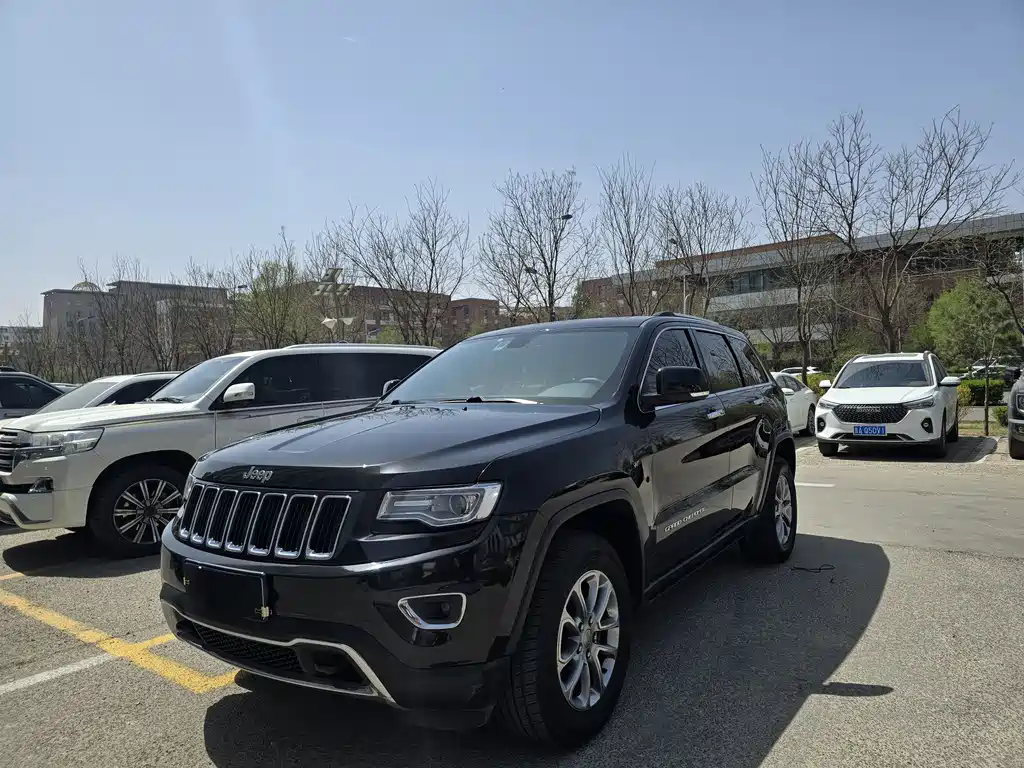 Jeep Grand Cherokee 2016