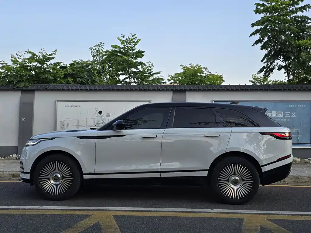 Land Rover Velar 2022 — фото 4