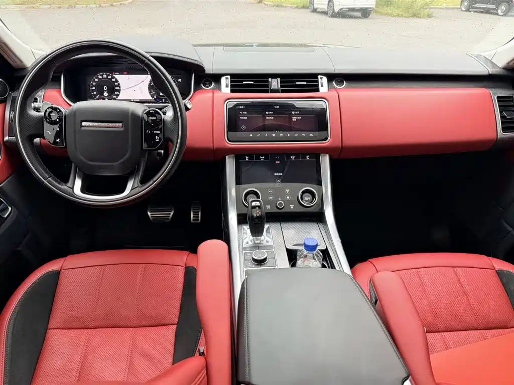 Land Rover Sport 2020 — фото 10