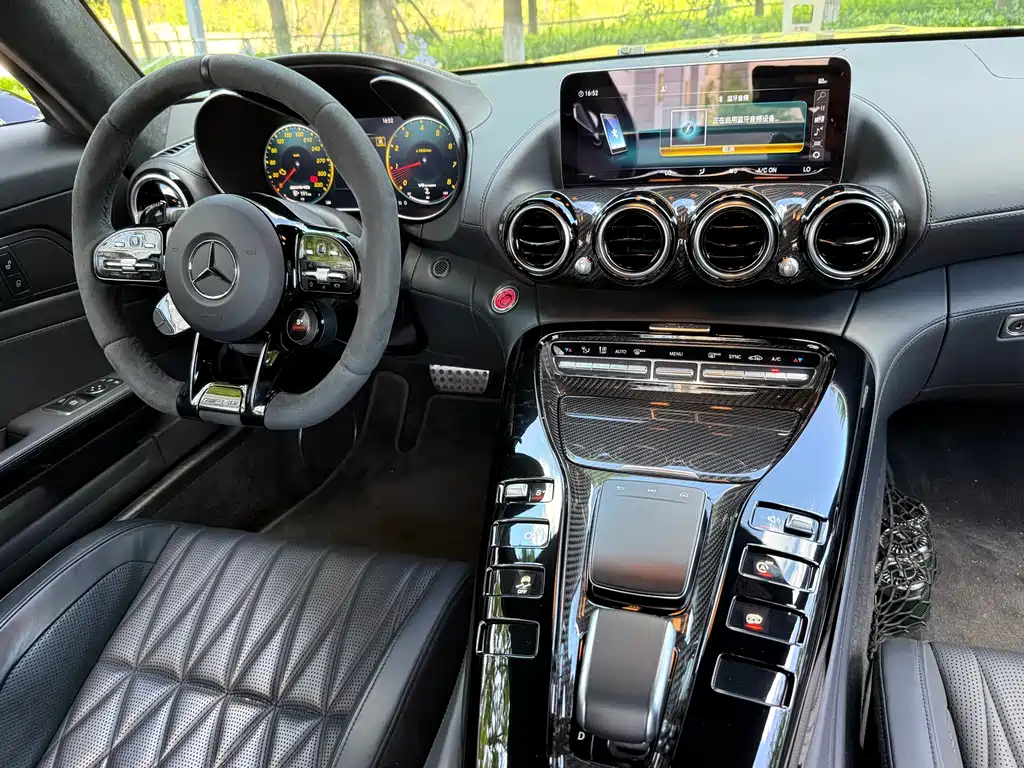 Mercedes-Benz AMG GT 2022 — фото 13