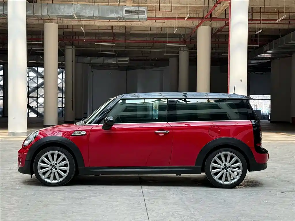 MINI Clubman 2010 — фото 6