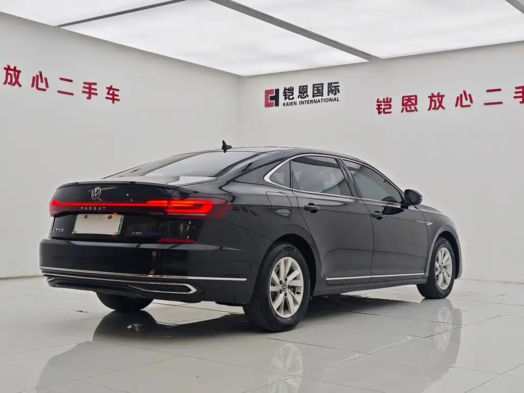 Volkswagen Passat PHEV 2023 — фото 6