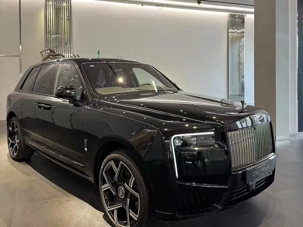 Rolls-Royce Cullinan — фото 2
