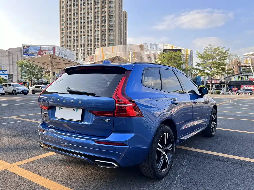 Volvo XC60 2020 — фото 5