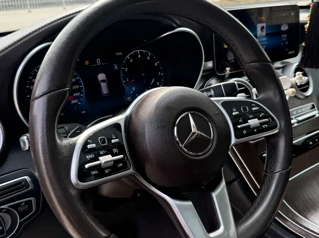 Mercedes-Benz GLC 2020 — фото 13