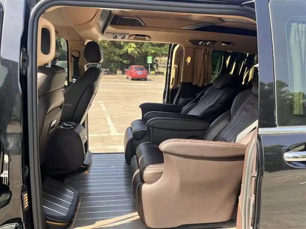 Mercedes-Benz Vito 2022 — фото 13