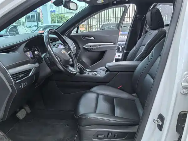 Cadillac XT4 2021