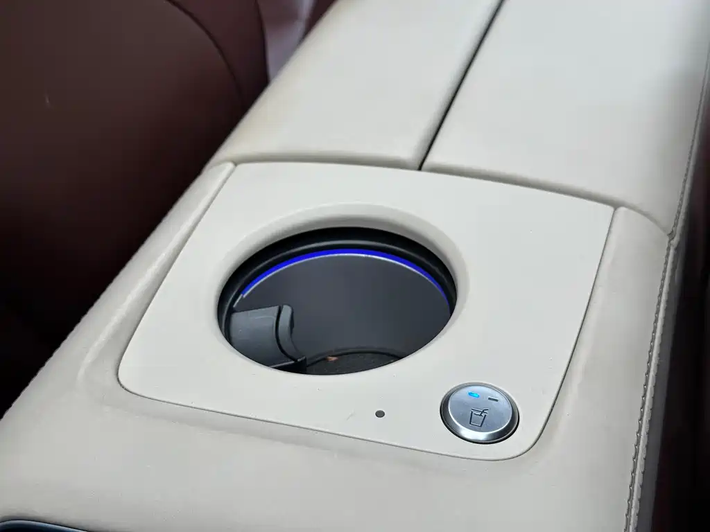 Mercedes-Benz GLS 2022 — фото 17