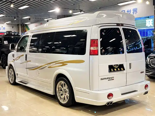 GMC SAVANA 2015