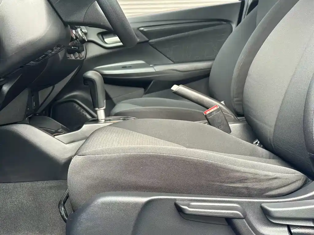 Honda Fit 2017 — фото 17