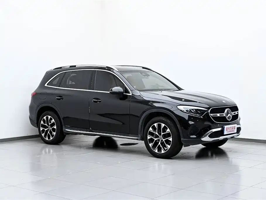Mercedes-Benz GLC 2023