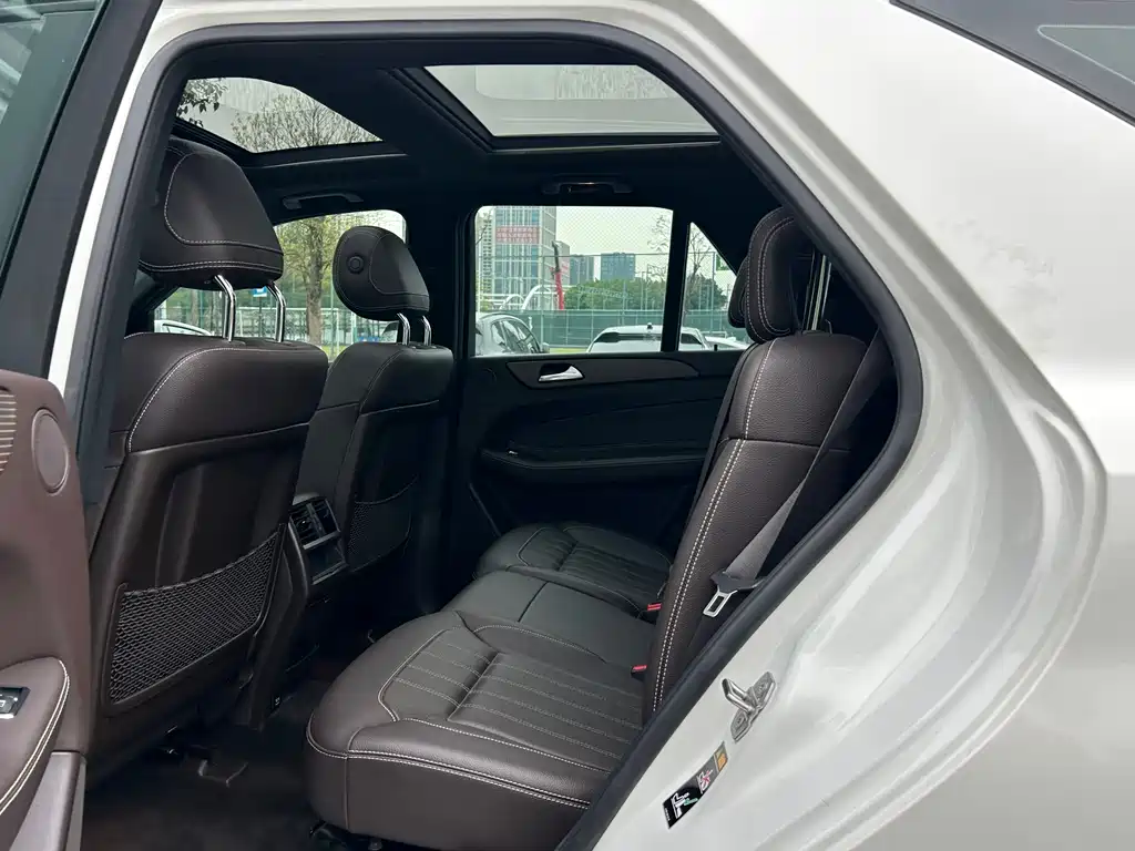 Mercedes-Benz GLE 2019 — фото 16