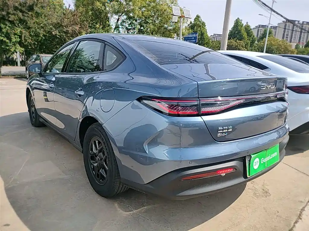 BYD Seal 05 DM-i 2025 — фото 5